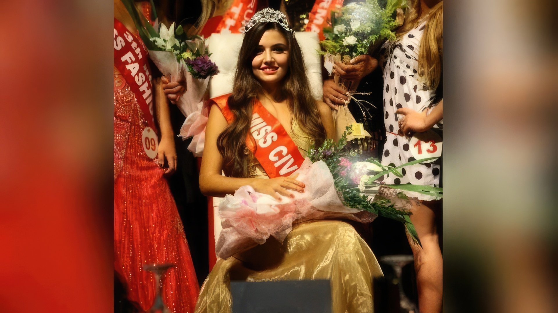 Hande Erçel al concorso di bellezza