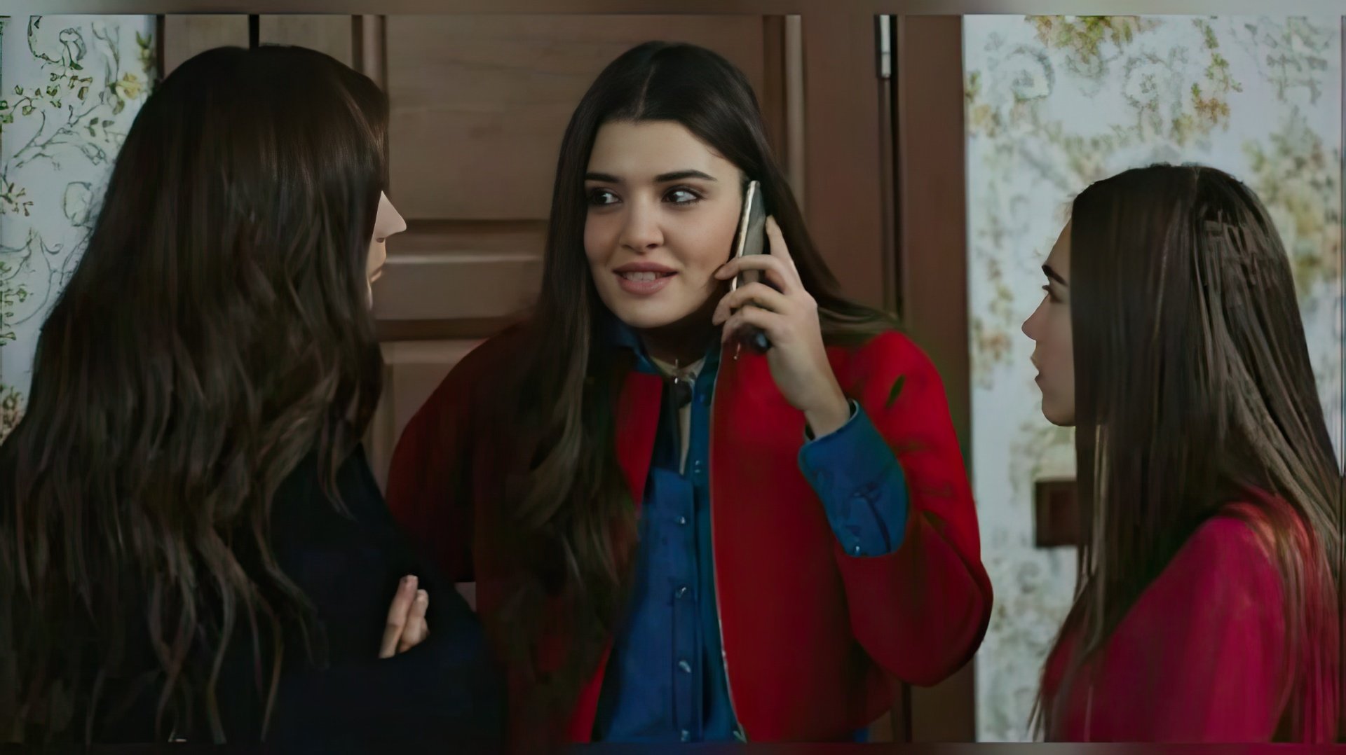 Hande Erçel nella serie 'Günesin Kizlari'