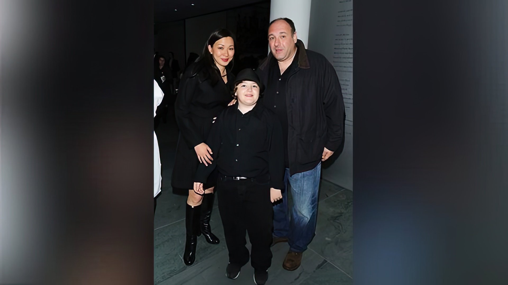James Gandolfini con Deborah Lin e figlio