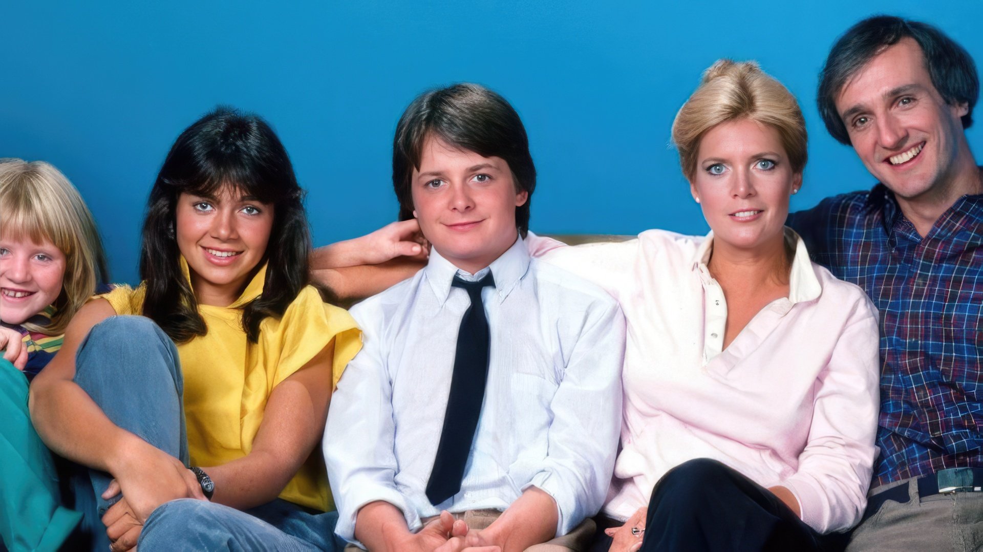 Michael J. Fox (al centro) in Family Ties
