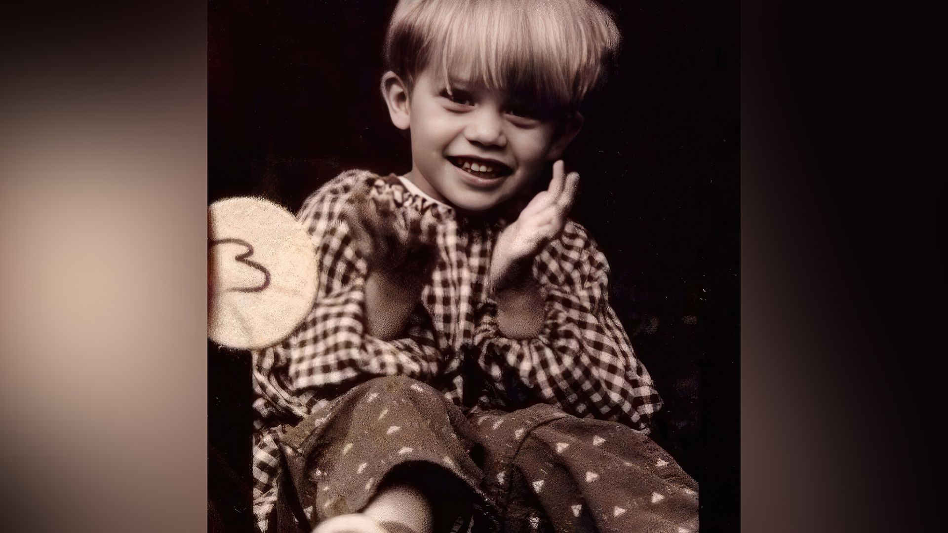Nicholas Galitzine da bambino