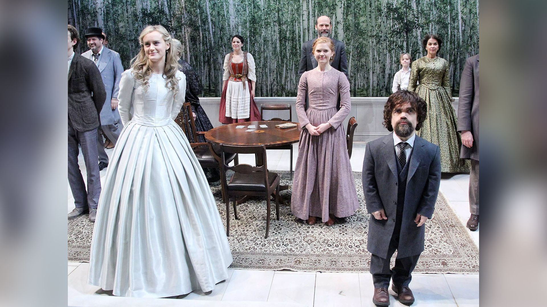 Peter Dinklage a teatro: la pièce "A Month in the Country"