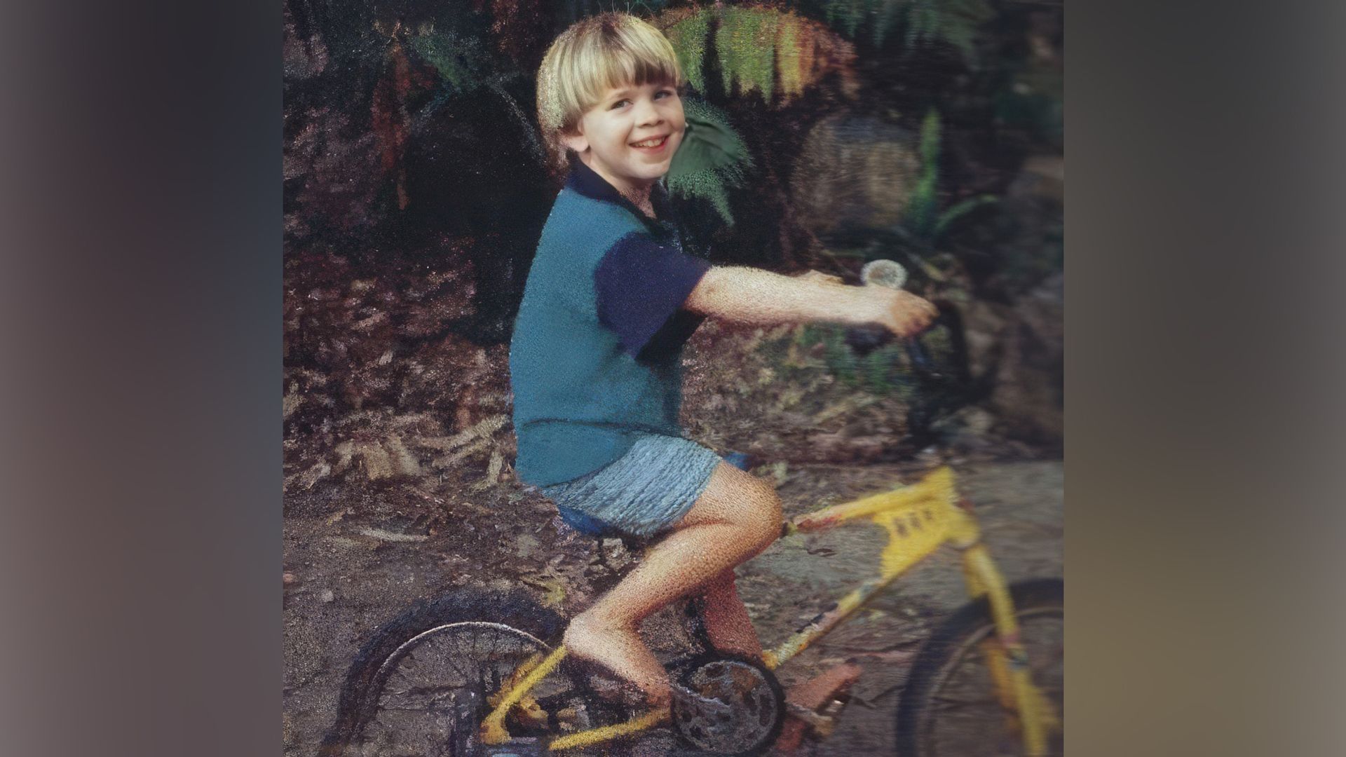 Foto d'infanzia di Liam Hemsworth: il futuro attore a 4 anni