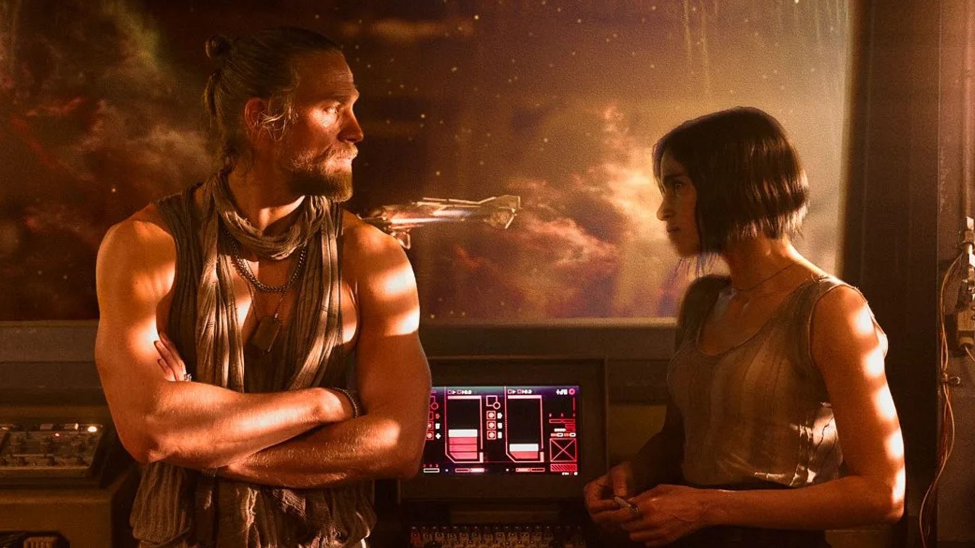 Charlie Hunnam e Sofia Boutella (Rebel Moon)