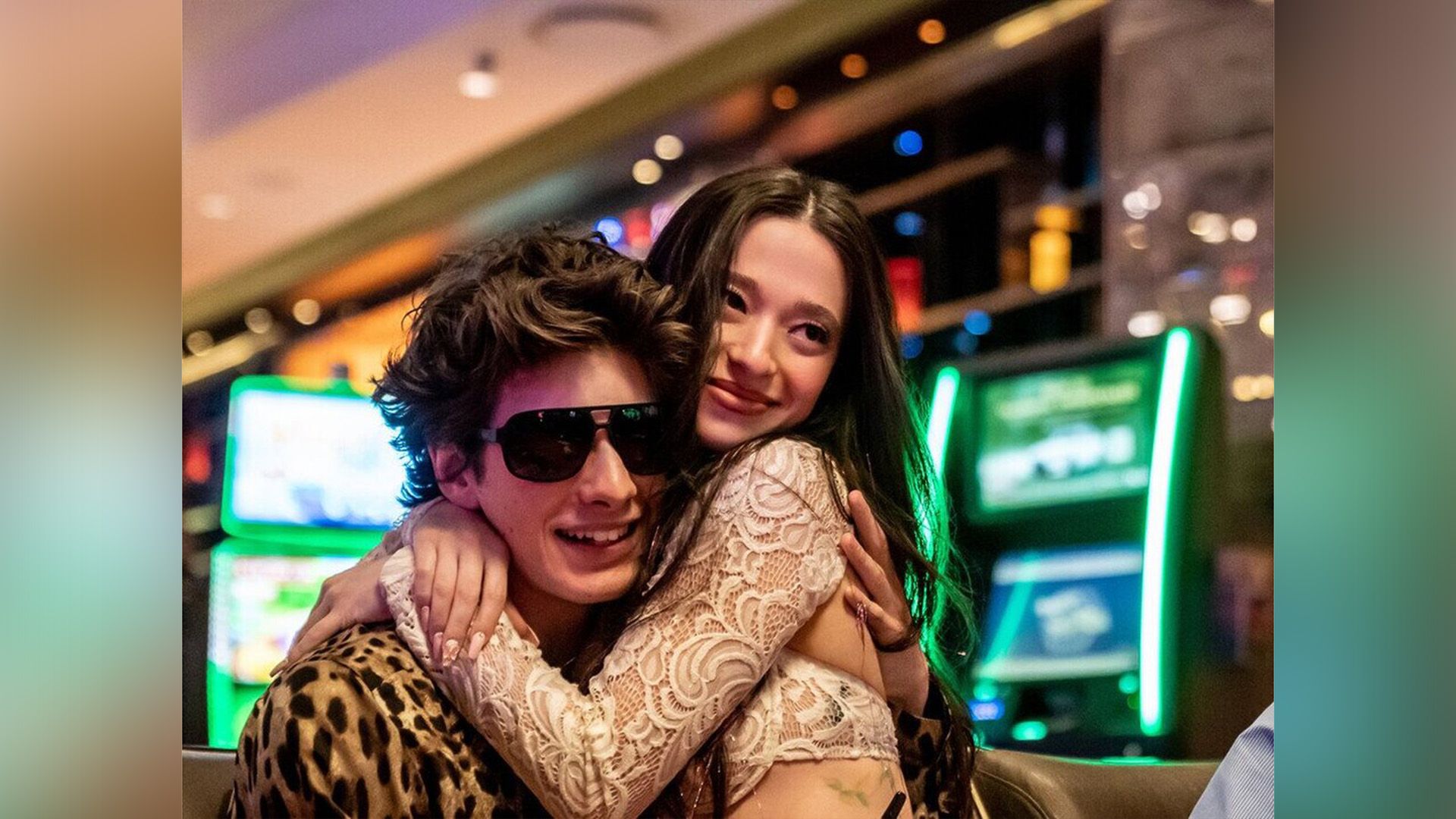 Scena dal film 'Anora', Mark Eidelstein e Mikey Madison