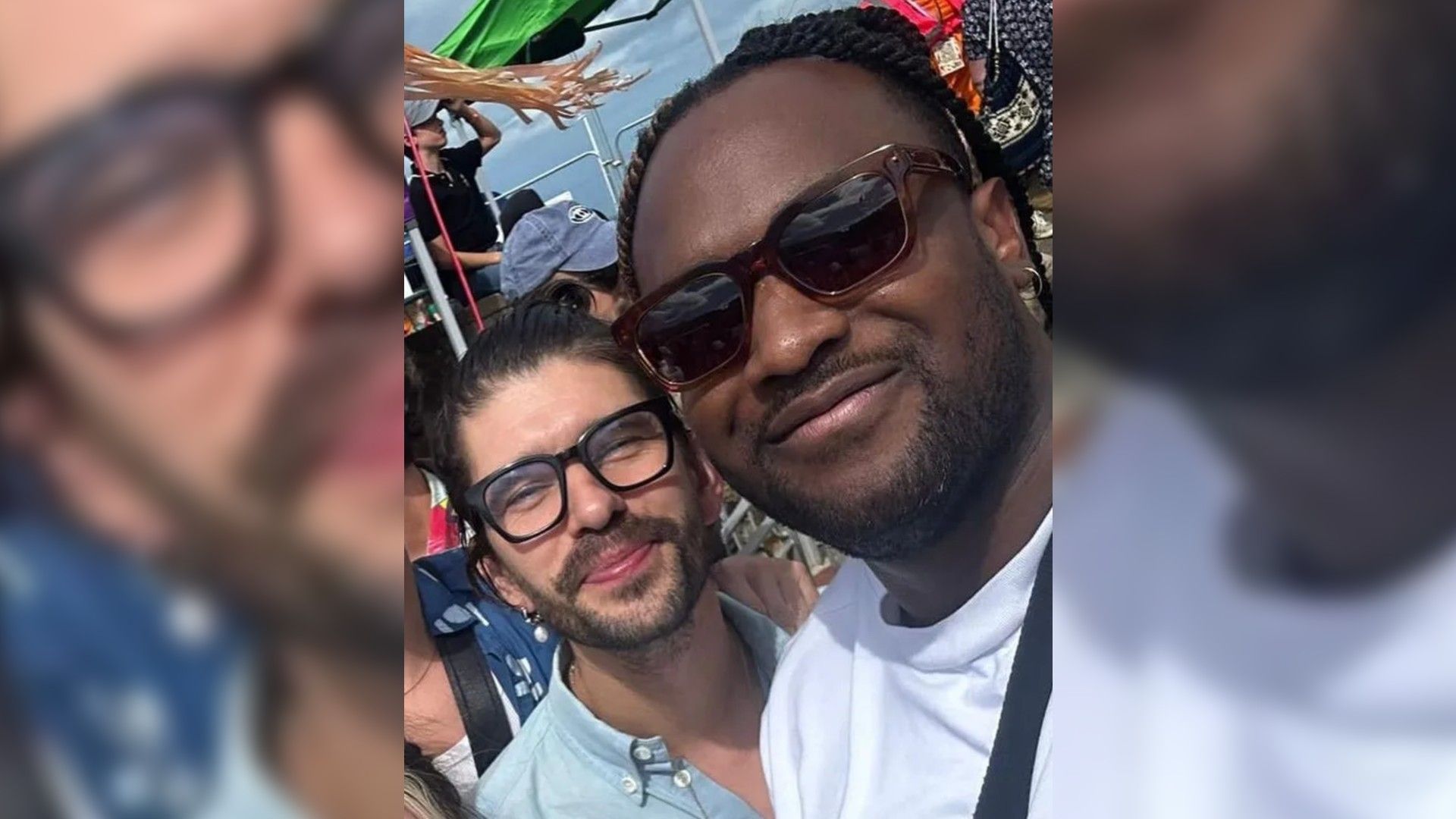 Ben Whishaw e Kadiff Kirwan si fanno un selfie