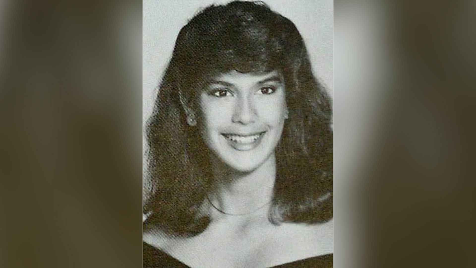 Ritratto scolastico di Teri Hatcher