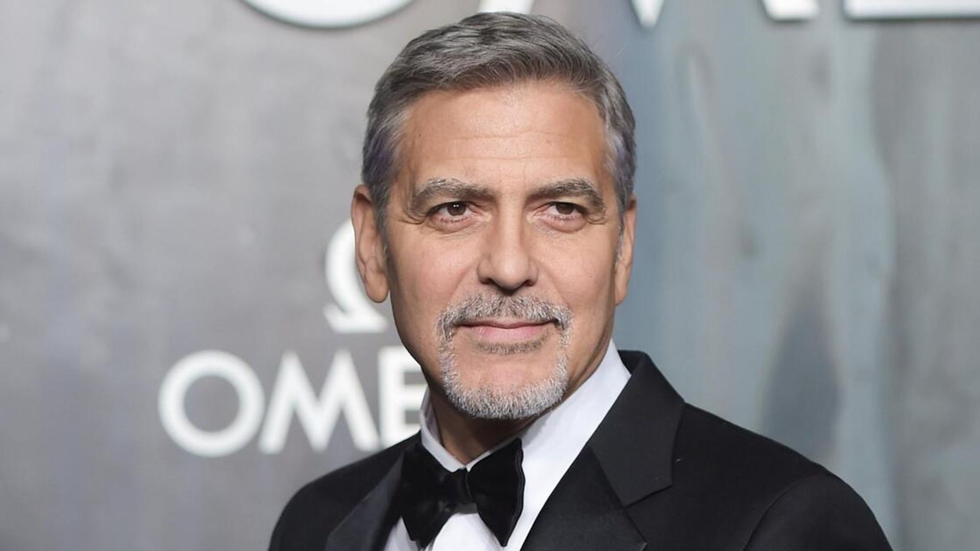 George Clooney si vanta di essere stato rimproverato da Sinatra