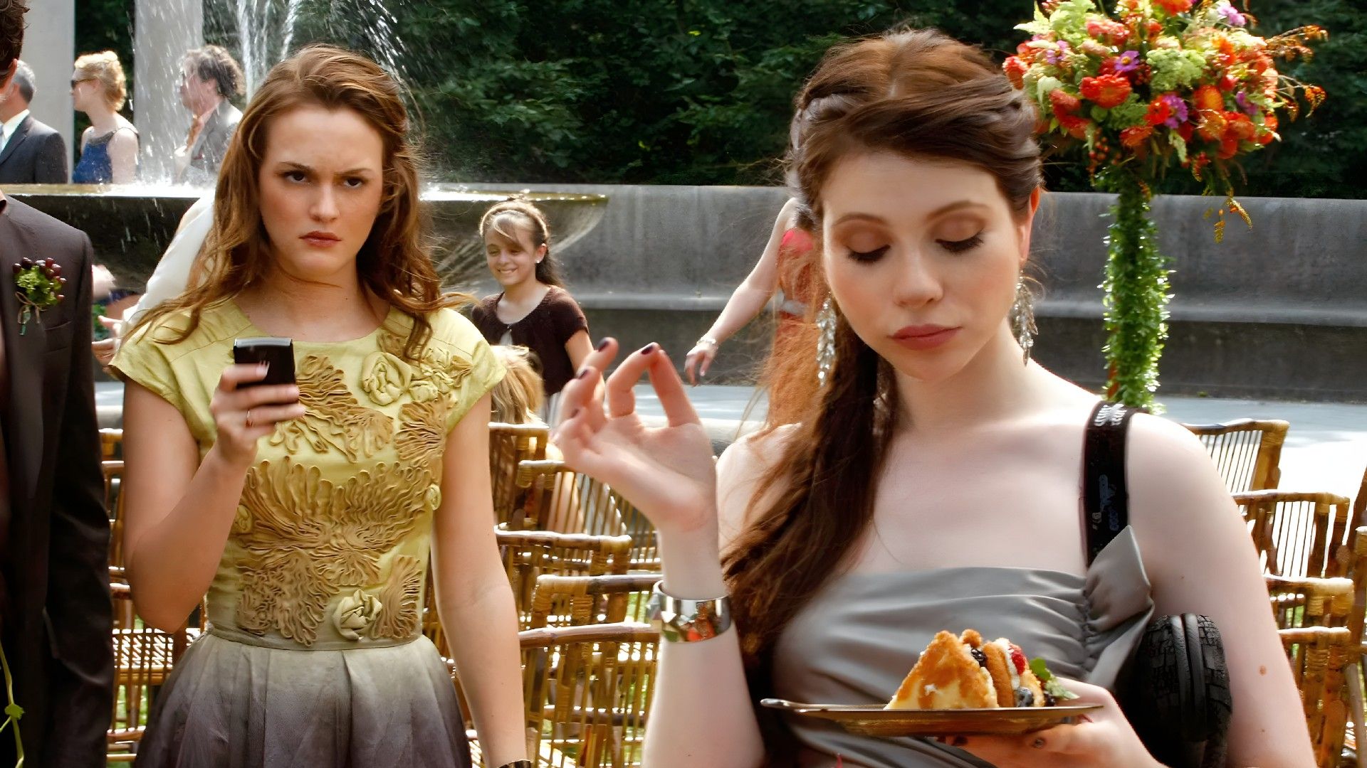 Leighton Meester e Michelle Trachtenberg nella terza stagione di 'Gossip Girl'