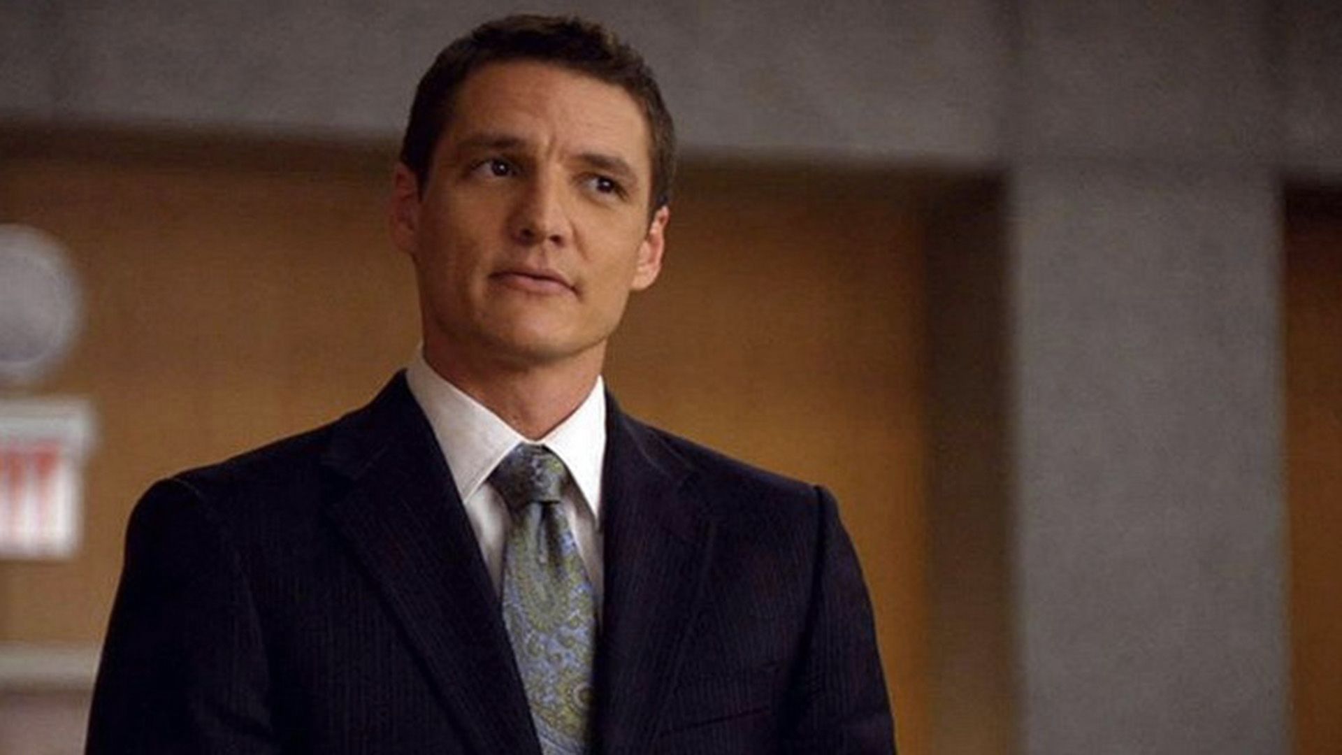 Pedro Pascal in giacca nella serie "The Good Wife"