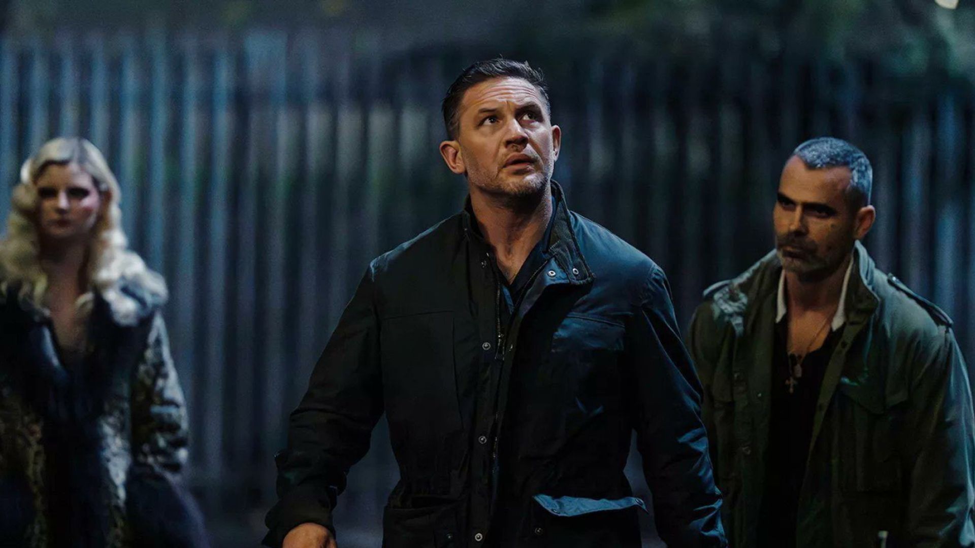 Tom Hardy nella serie "MobLand"