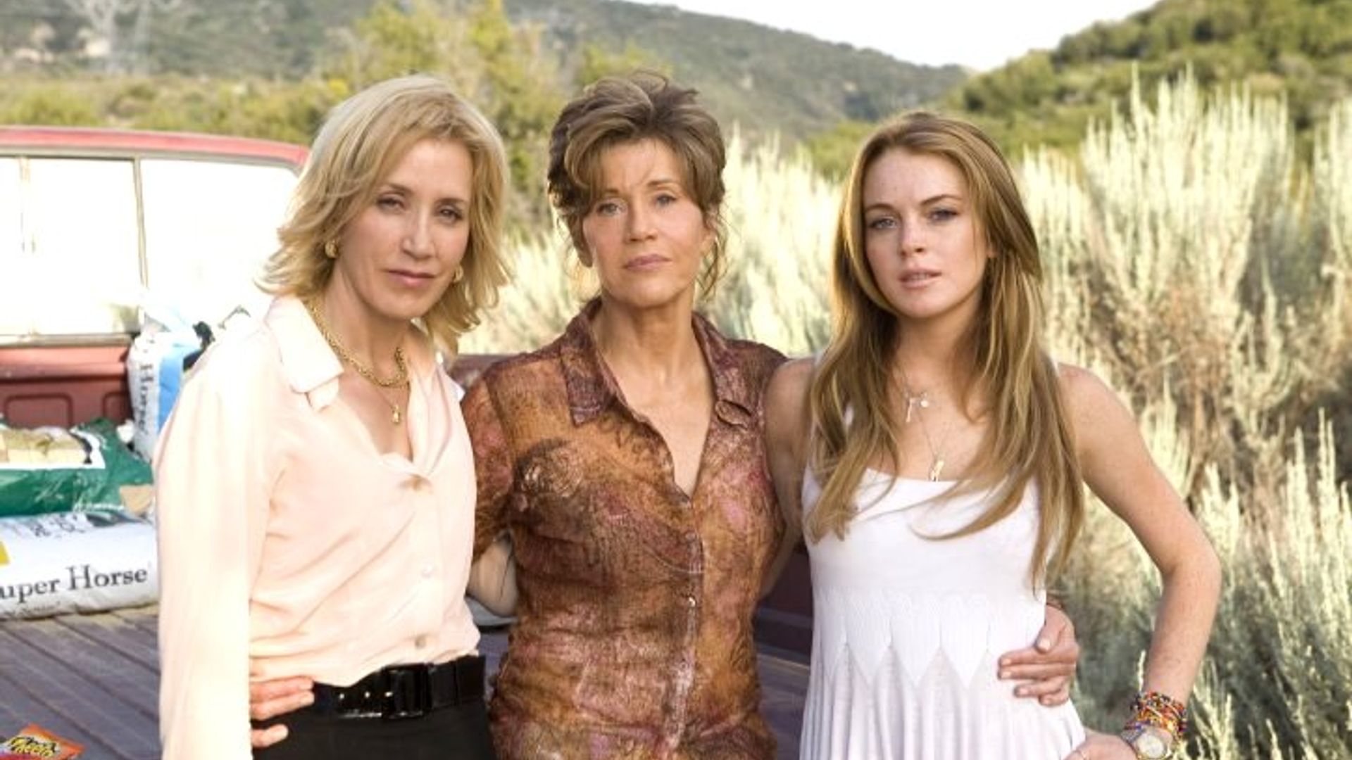 Felicity Huffman, Jane Fonda e Lindsay Lohan posano per la fotocamera in strada