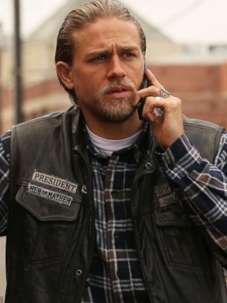 Charlie Hunnam foto 3